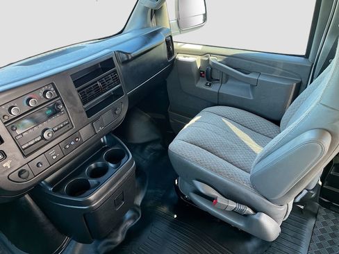 Used 2024 Chevrolet Express 2500 Work Van w/ Driver Convenience Package image 21