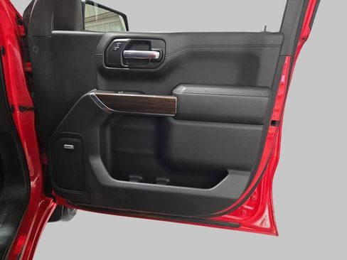 Used 2020 Chevrolet Silverado 1500 LT Trail Boss image 11