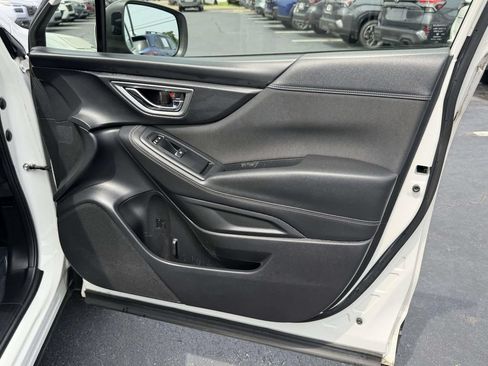 Used 2020 Subaru Forester Premium AWD/4WD image 10