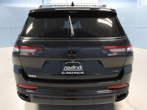 Used 2023 Jeep Grand Cherokee L Summit w/ Advanced Protech Group IV AWD/4WD image 38