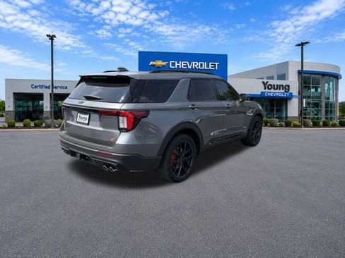 Used 2025 Ford Explorer ST w/ Sun And Sound Package AWD/4WD image 7