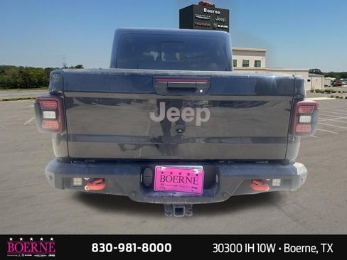 Used 2026 Jeep Gladiator Mojave AWD/4WD image 11