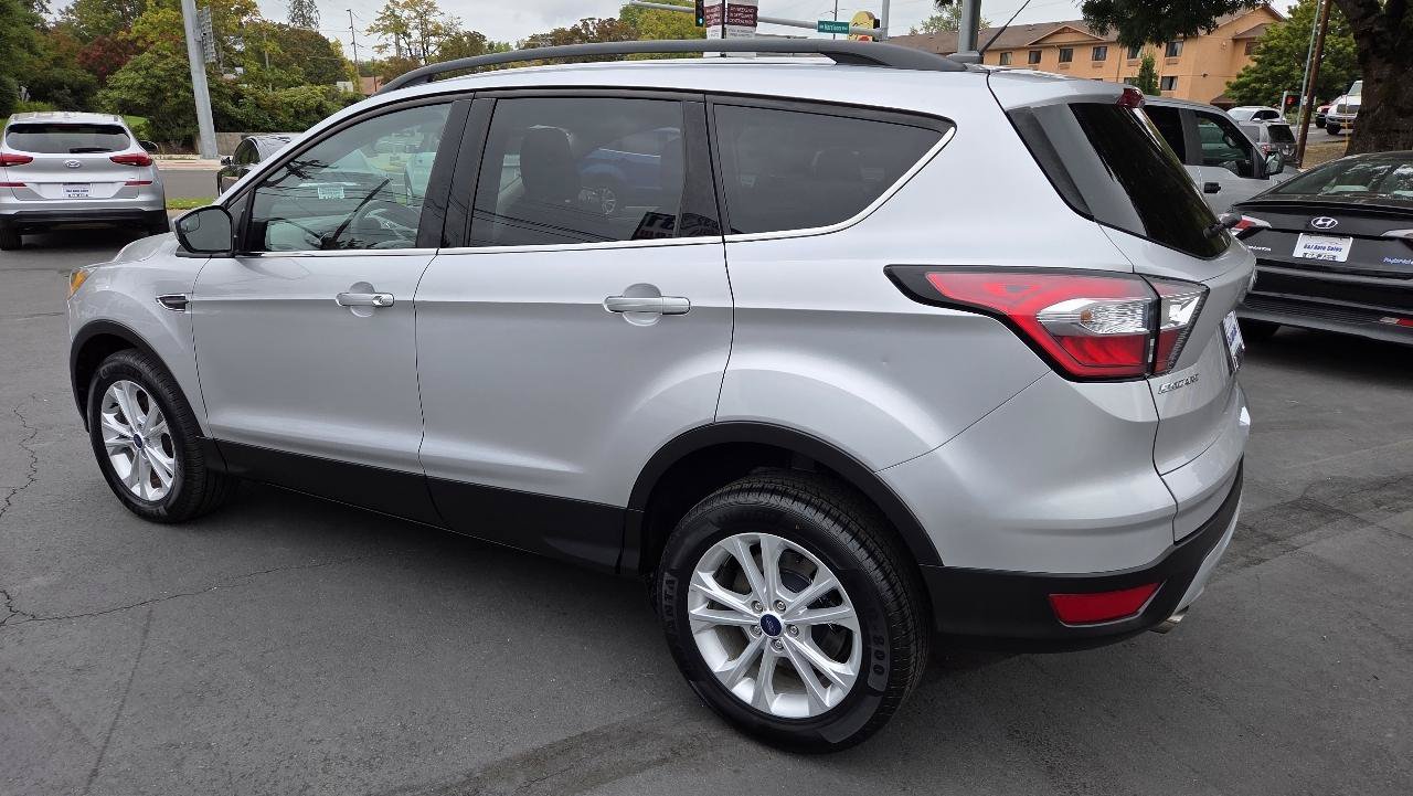 Used 2018 Ford Escape SE AWD/4WD image 12