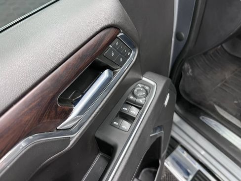 Used 2023 GMC Sierra 1500 SLT RWD image 12