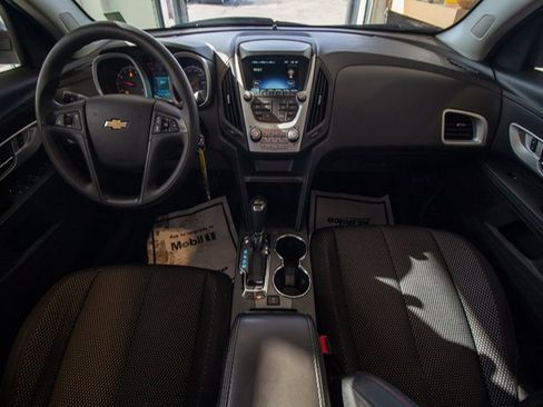 Used 2017 Chevrolet Equinox LS image 12