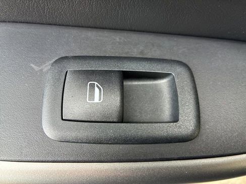 Used 2020 Jeep Cherokee High Altitude image 17