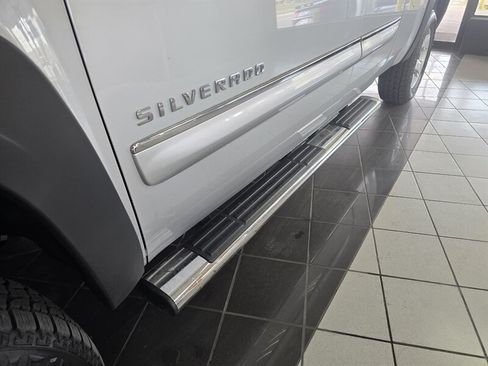 Used 2013 Chevrolet Silverado 1500 LT AWD/4WD image 24
