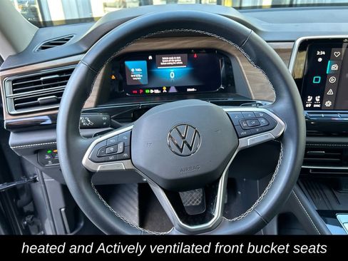 Used 2025 Volkswagen Atlas SE AWD/4WD image 15