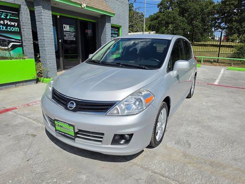 Used 2012 Nissan Versa Hatchback w/ SL Navigation Pkg FWD image 3