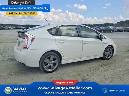 Used 2015 Toyota Prius Persona Series FWD image 4
