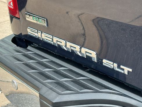 Used 2012 GMC Sierra 1500 SLT w/ SLT Convenience Package AWD/4WD image 10