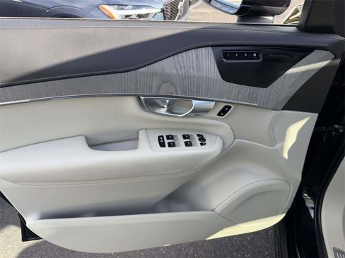 Certified 2024 Volvo XC90 B6 Ultimate w/ Protection Package Premier image 14