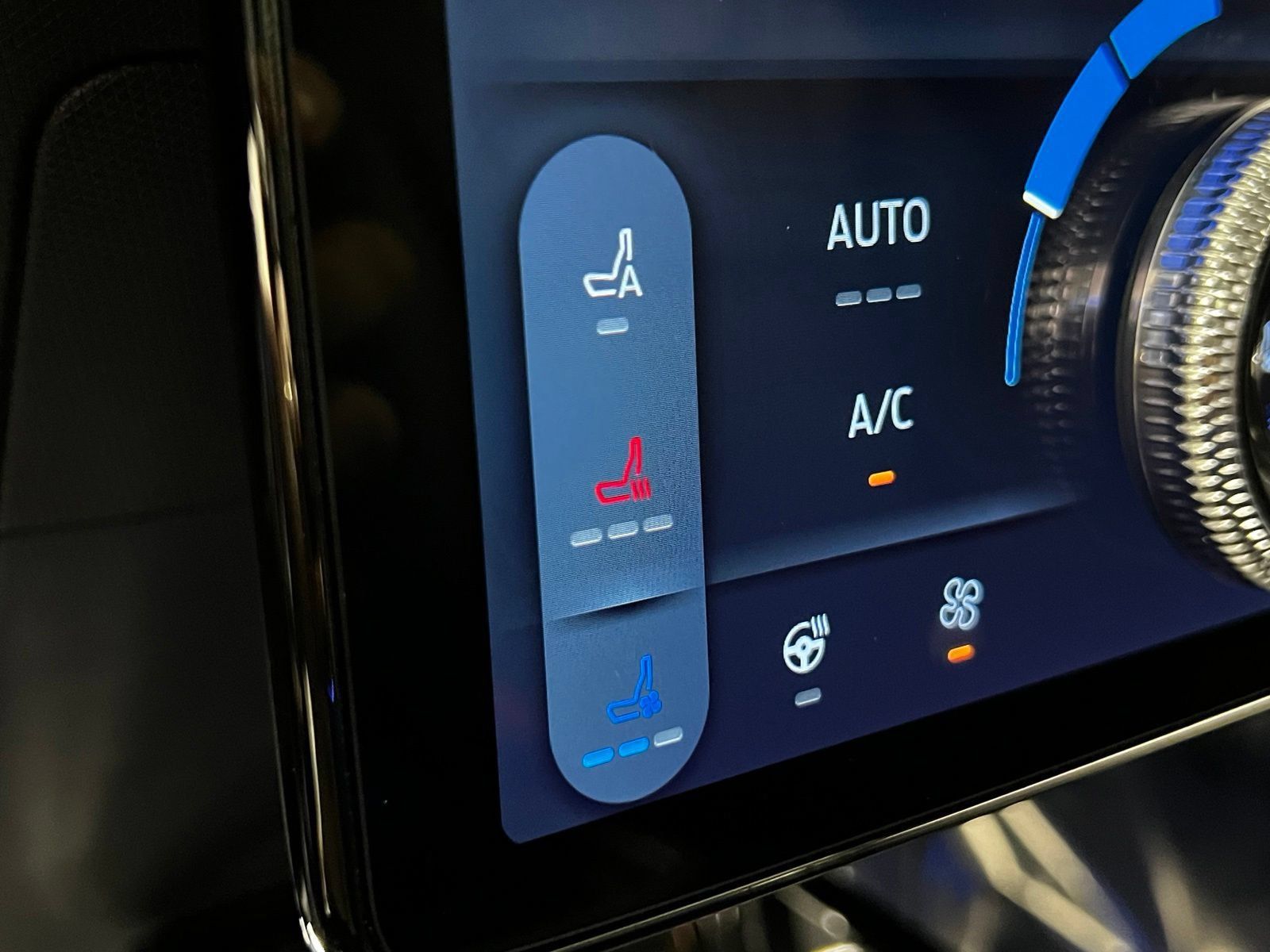 Used 2025 Ford Mustang Mach-E Premium RWD image 19