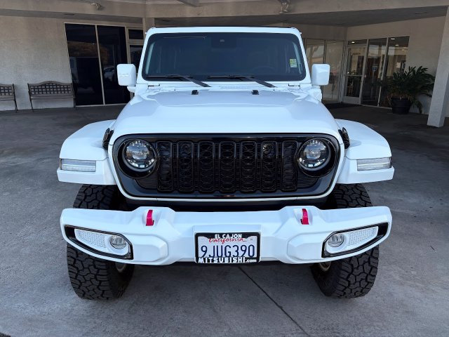 Used 2024 Jeep Wrangler Unlimited AWD/4WD image 10