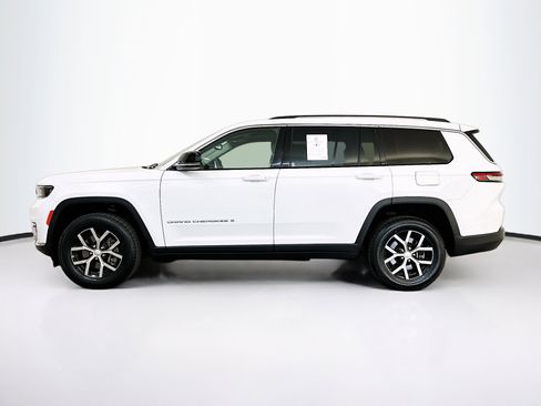 Used 2023 Jeep Grand Cherokee L Limited image 4