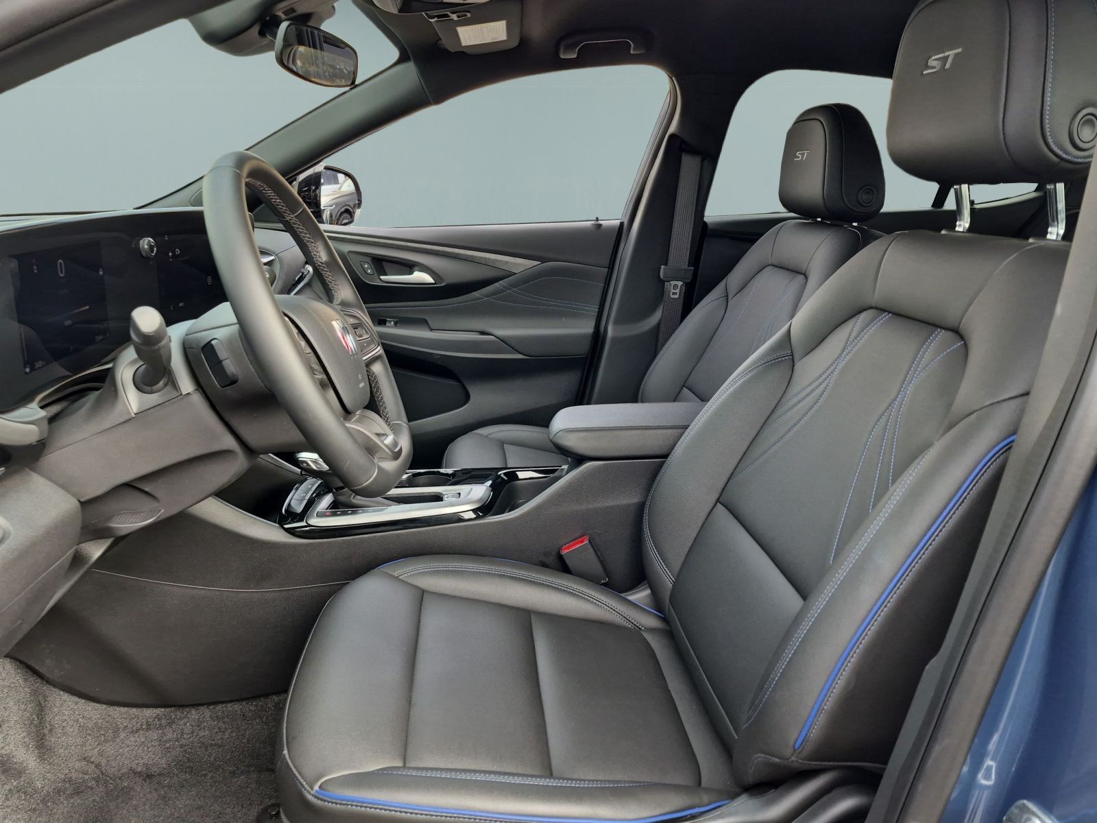 New 2026 Buick Envista Sport Touring w/ Advanced Safety Package FWD image 17