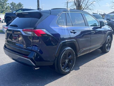 Used 2019 Toyota RAV4 XSE w/ Carpet Mat Package AWD/4WD image 3