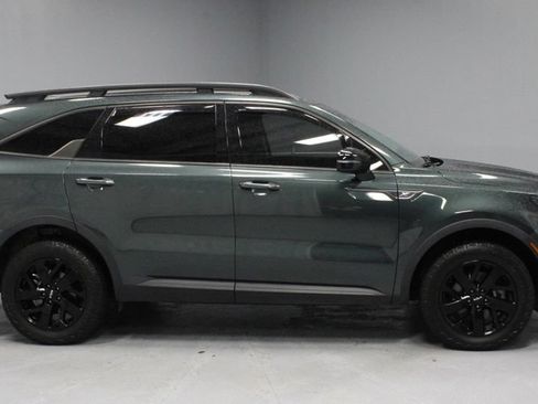 Used 2023 Kia Sorento S w/ Panoramic Sunroof Package AWD/4WD image 11