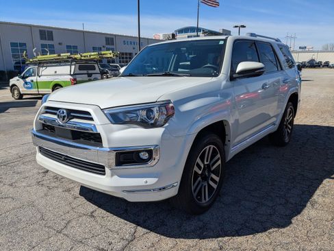 Used 2023 Toyota 4Runner Limited image 7