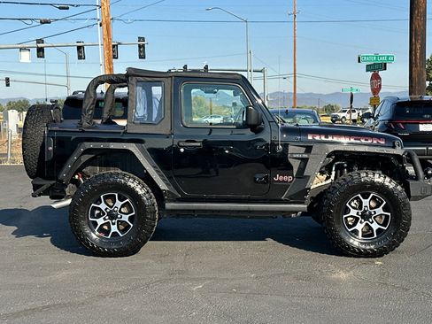 Used 2022 Jeep Wrangler Rubicon image 3