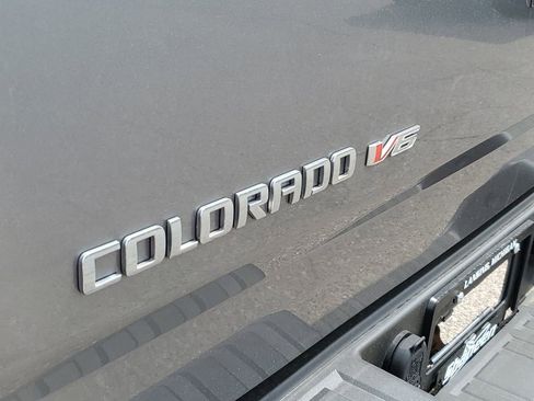 Used 2018 Chevrolet Colorado LT w/ LT Convenience Package AWD/4WD image 35