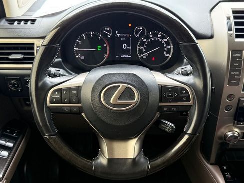 Used 2020 Lexus GX 460 Premium w/ Premium Package AWD/4WD image 19