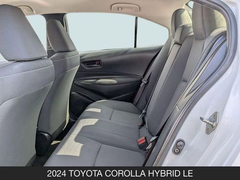 Used 2024 Toyota Corolla LE AWD/4WD image 15