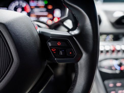 Used 2015 Lamborghini Huracan LP 610-4 image 45