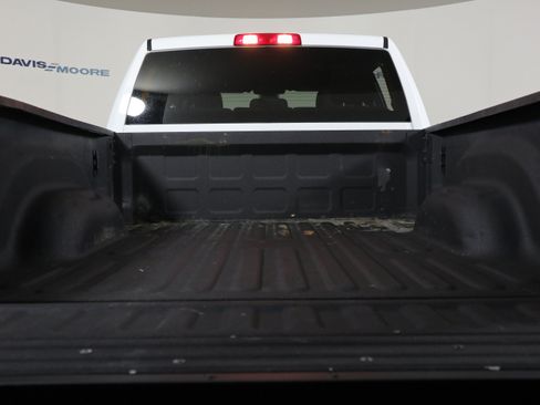 Used 2024 RAM 2500 Big Horn w/ Off Road Package AWD/4WD image 8