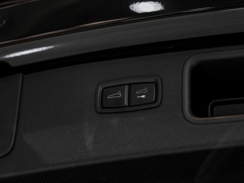 Used 2020 Porsche Macan S image 53