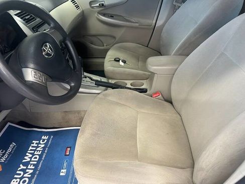Used 2013 Toyota Corolla LE FWD image 11