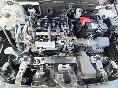 Used 2021 Nissan Kicks SV image 17