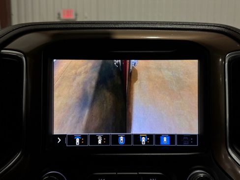 Used 2022 Chevrolet Silverado 3500 High Country image 59