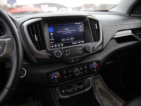 Certified 2024 GMC Terrain AT4 image 13