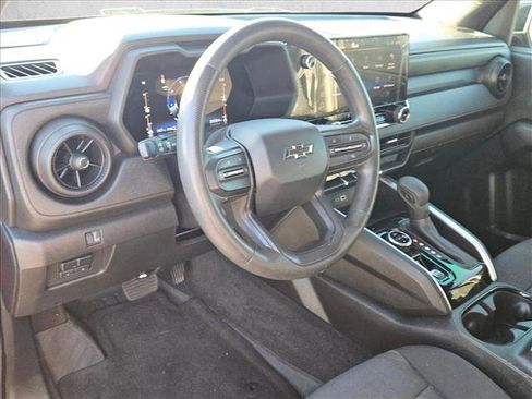Used 2023 Chevrolet Colorado Trail Boss w/ Technology Package image 9