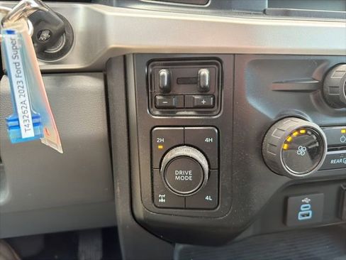Used 2023 Ford F250 XL w/ STX Appearance Package AWD/4WD image 32