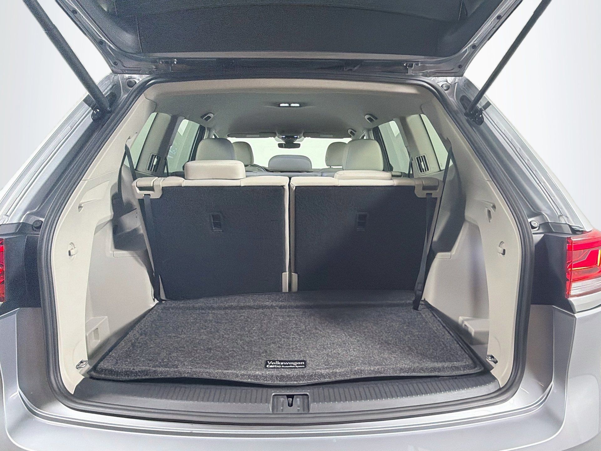 Certified 2024 Volkswagen Atlas SE FWD image 25