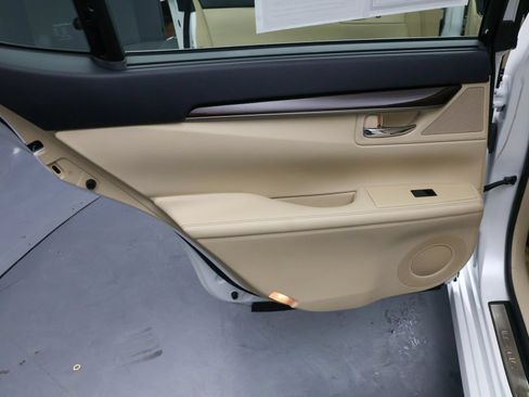 Used 2013 Lexus ES 350 FWD image 22