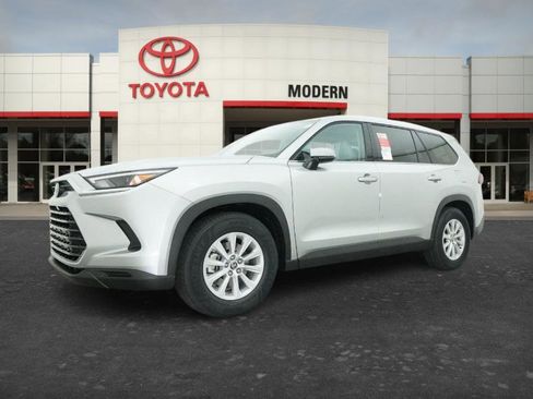 New 2026 Toyota Grand Highlander AWD Hybrid image 22