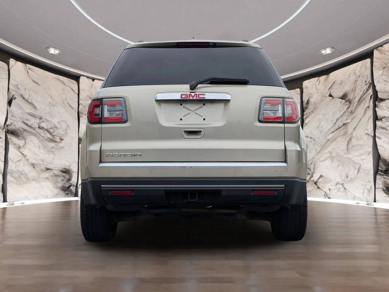 Used 2013 GMC Acadia SLE FWD image 10