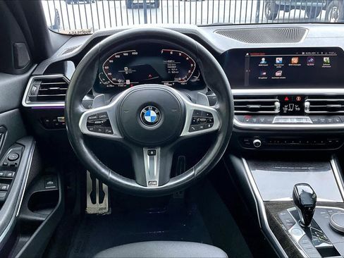 Used 2021 BMW 330i Sedan w/ M Sport Package image 5