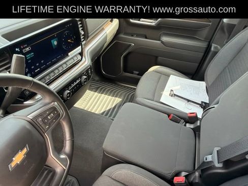 Used 2024 Chevrolet Silverado 1500 LT AWD/4WD image 28