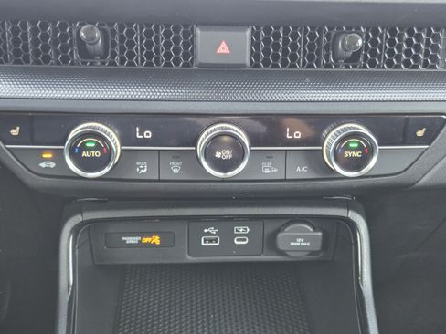 Used 2024 Honda CR-V EX image 15