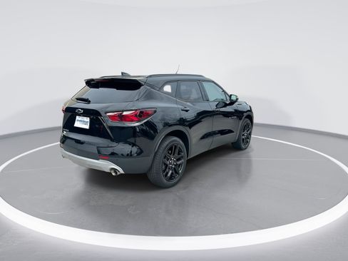 Used 2022 Chevrolet Blazer LT FWD image 9