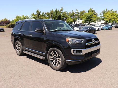 Used 2015 Toyota 4Runner Limited AWD/4WD image 3