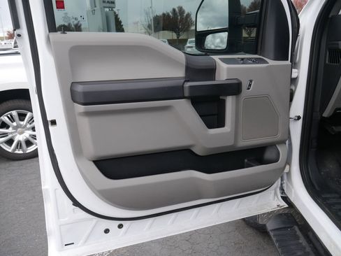 Used 2021 Ford F350 XL w/ Power Equipment Group image 17