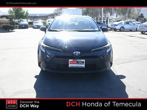 Used 2024 Toyota Corolla LE image 2