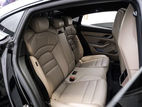 Used 2025 Porsche Taycan RWD image 32