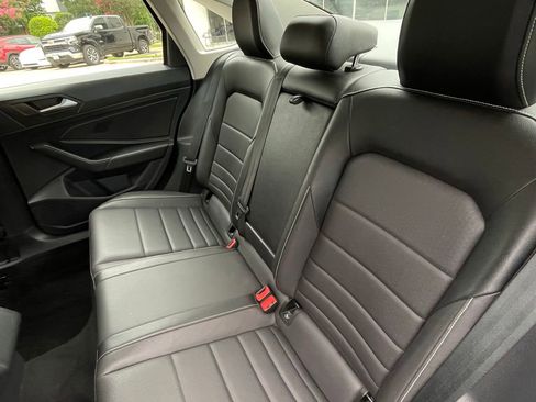 Used 2024 Volkswagen Jetta SE FWD image 24