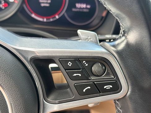 Used 2022 Porsche Cayenne AWD/4WD image 26
